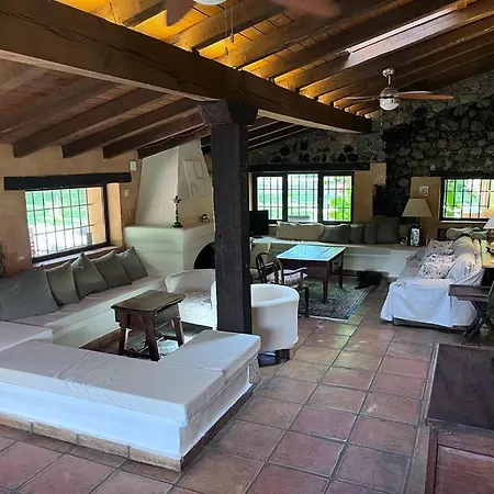 Nyaraló El Bosque De