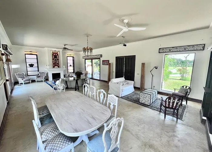 펜션 El Bosque De 칸델레다