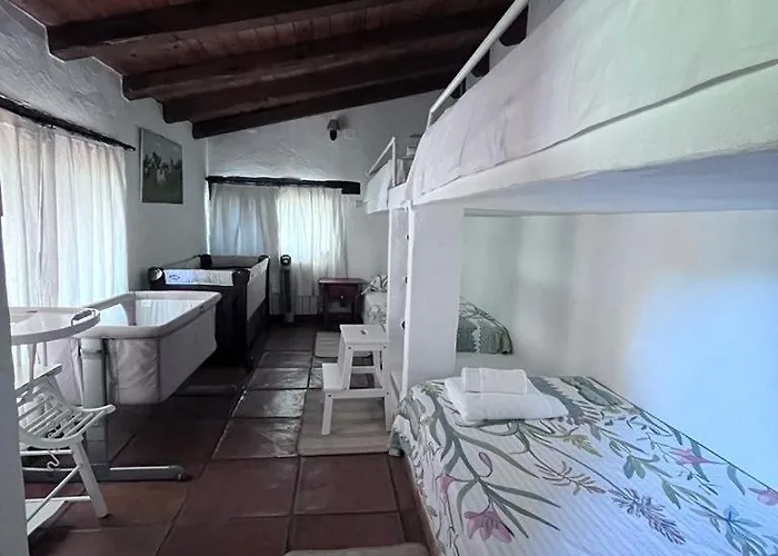 El Bosque De 펜션 칸델레다